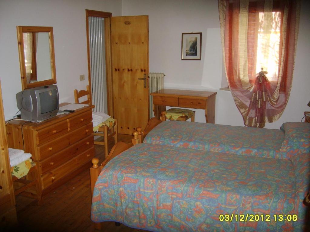 Antico Albergo Sant'Antonio Fonzaso Værelse billede
