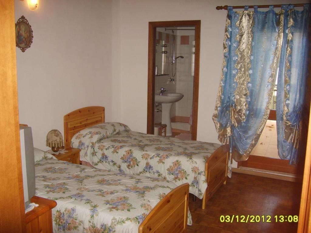 Antico Albergo Sant'Antonio Fonzaso Værelse billede