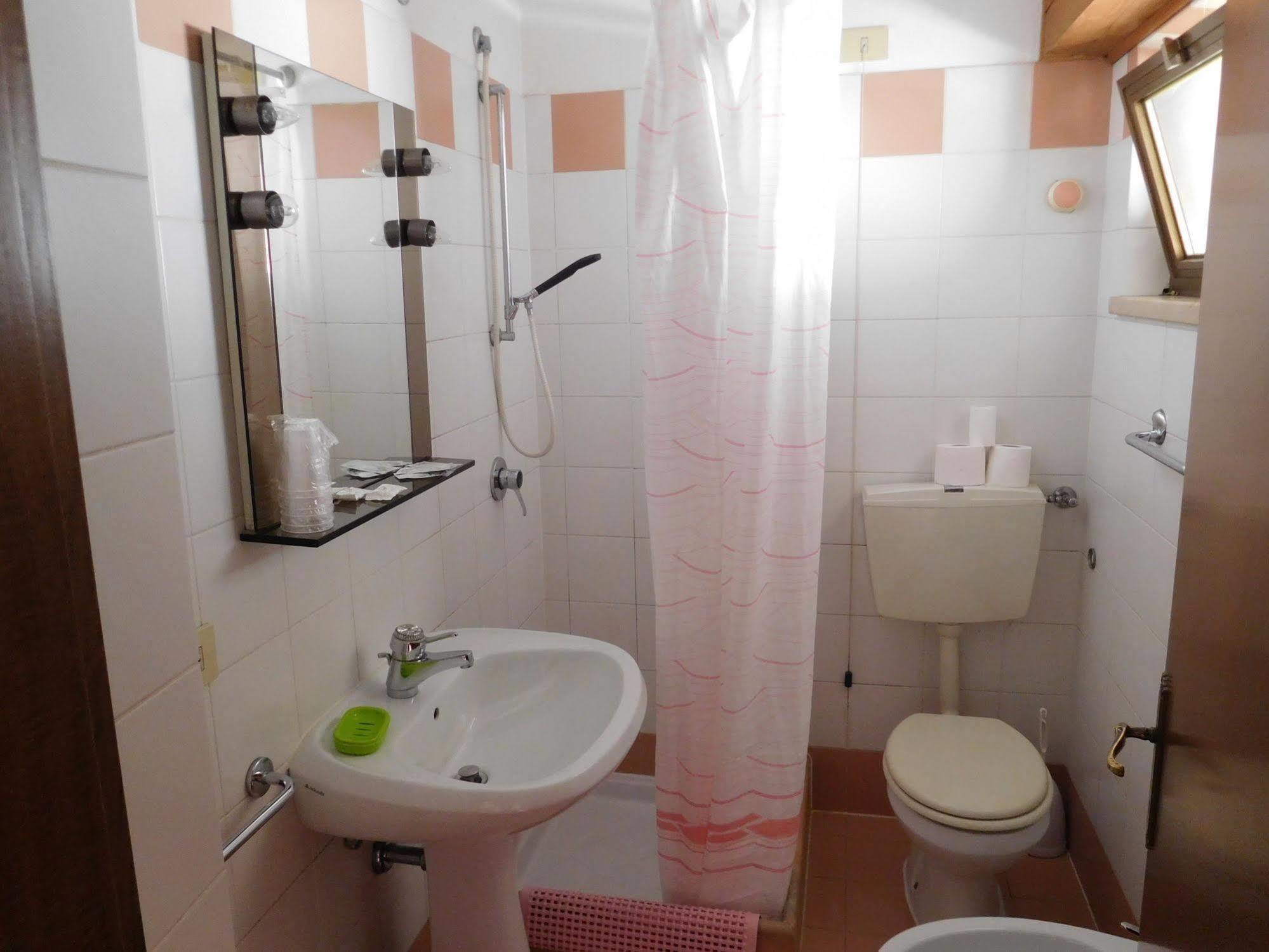 Antico Albergo Sant'Antonio Fonzaso Eksteriør billede
